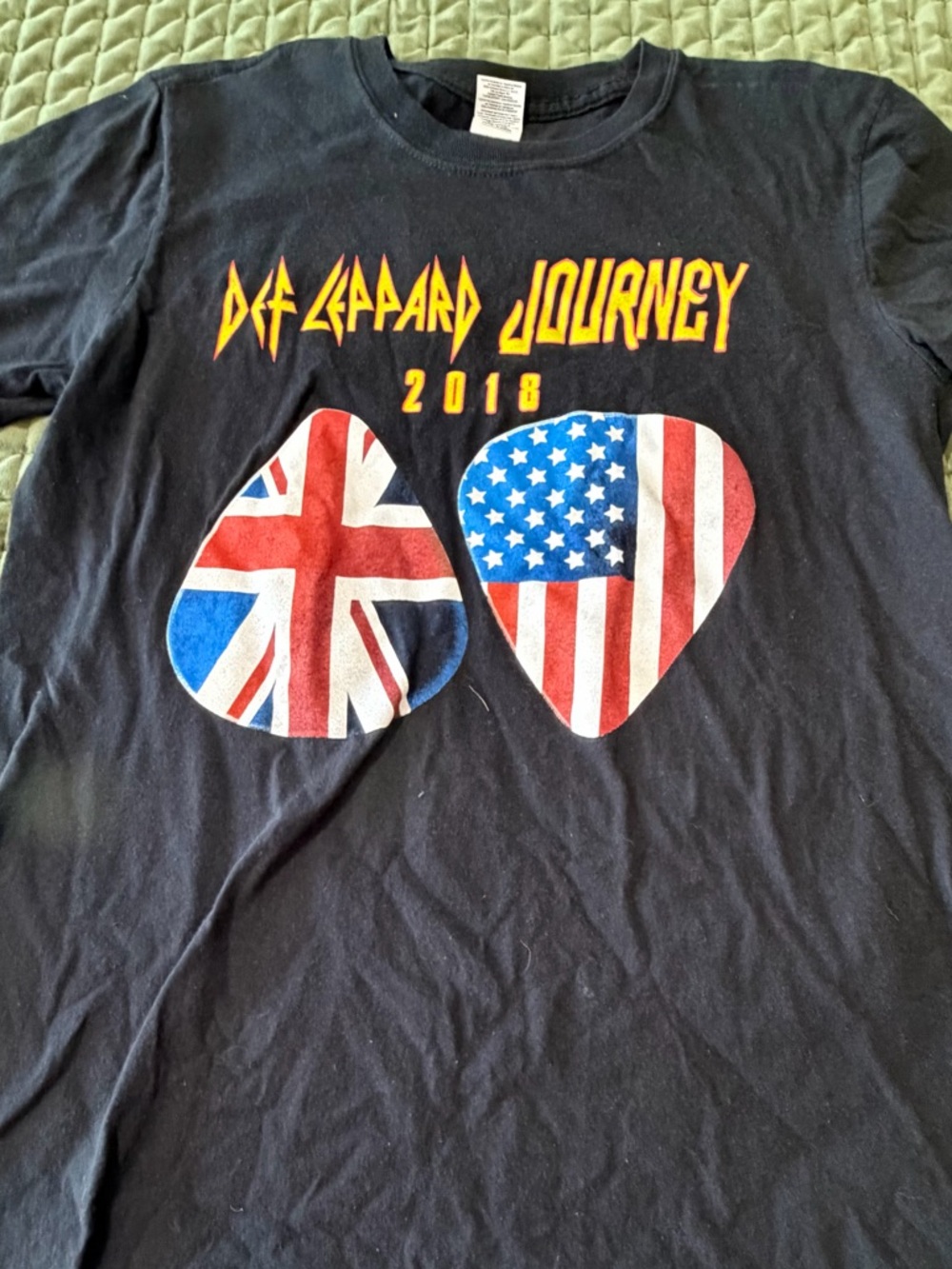 Def Leppard Journey 2018 tour t-shirt size medium black red white list of cities